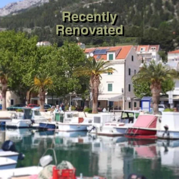 Bed & Breakfast Palac -Free Parking-, hotel in Baška Voda