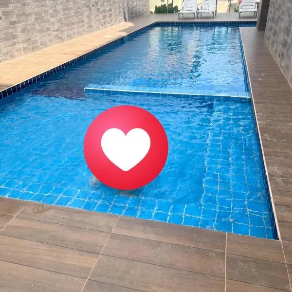 Céntrico Departamento condominio Boulevard con piscina, hotel Trinidad városában