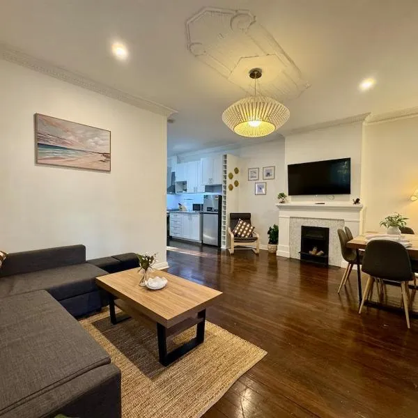 Comfy family home-15 mins to CBD & beach, hotell sihtkohas South Plympton