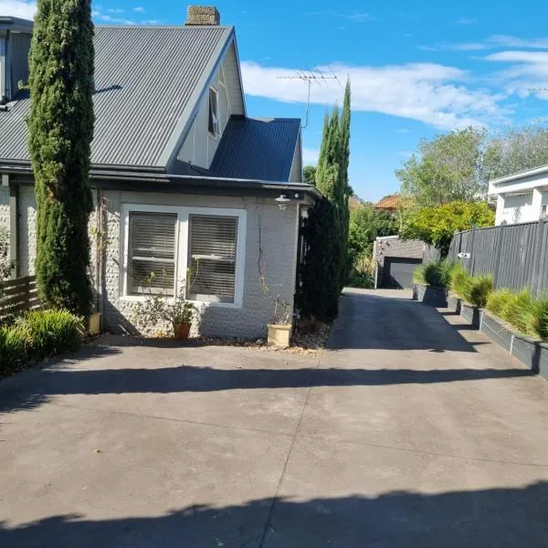Olivers Hill apartment, hotel in Frankston
