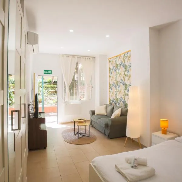 Estudio urbano reformado, hotel v Malaze