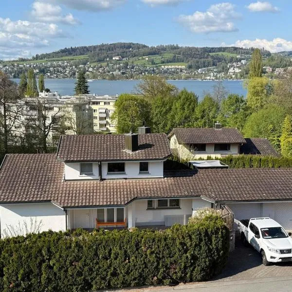 Spacious house with partial lake view, hotel v destinaci Luzern