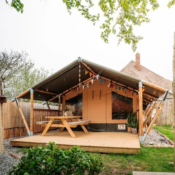 SoulSafari aan Zee, hotel in Julianadorp