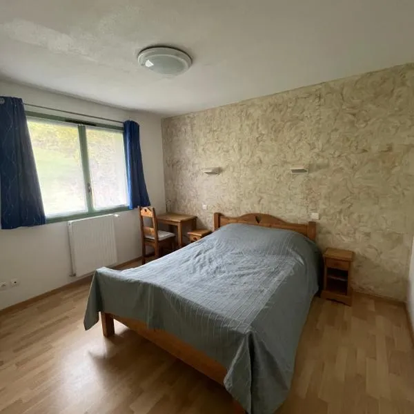 Le mas relais du Beaumont, hotel in La Salle-en-Beaumont