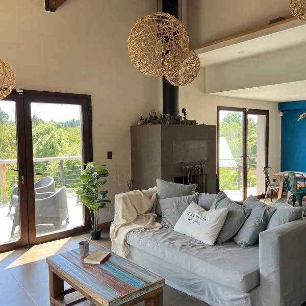 Casa soñada frente a las montañas, hotel in San Carlos de Bariloche