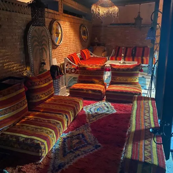 Grand appartement 3 chambre, hotel en Casablanca