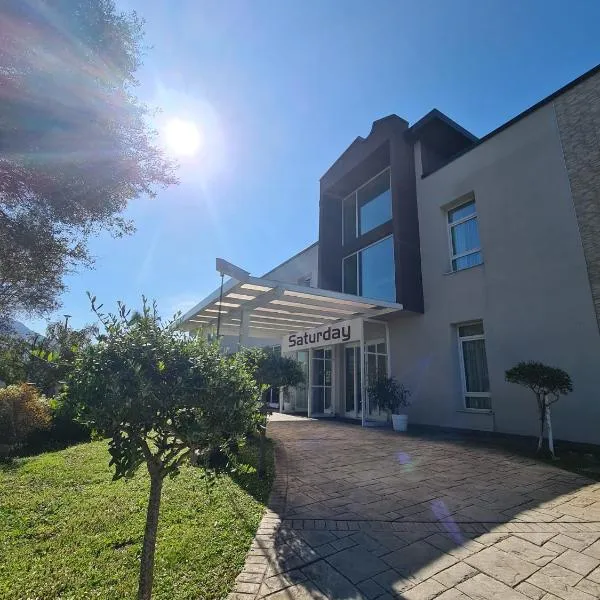 Hotel Saturday, hotel v destinaci Palma Campania