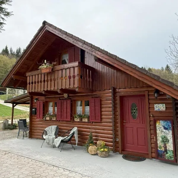 Počitniška hiša z dvema spalnicama Sauna & Jacuzzi, hotel in Gorica pri Slivnici