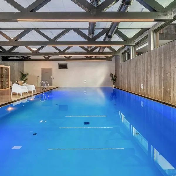 Åros Seaside Apartment with Pool, Jacuzzi & Sauna, ξενοδοχείο σε Kristiansand