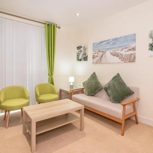 Two-bed Luxury Apartment B12LS by LiveComfortably, hotel in Birmingham