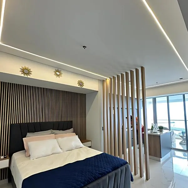 Suite Lujosa VIP Frente al mar con piscina，位于卡塔赫纳的酒店