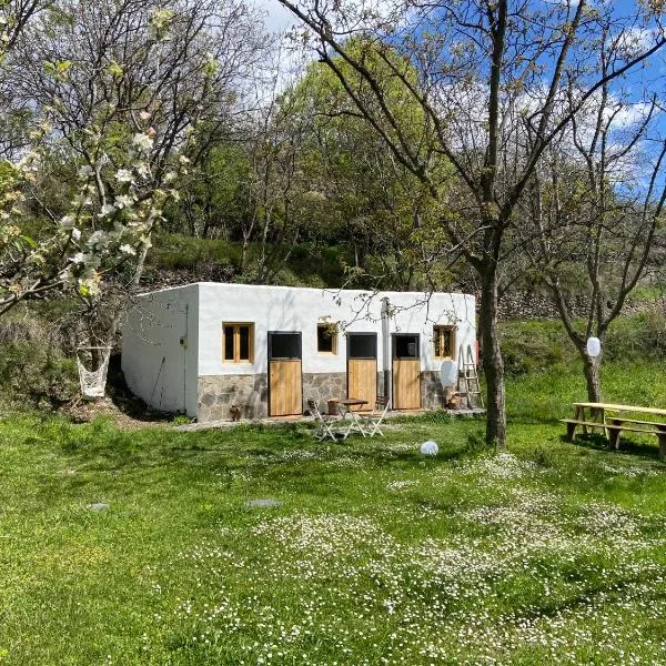 Habitación en Granja Ecológica, hotel in Laujar de Andarax