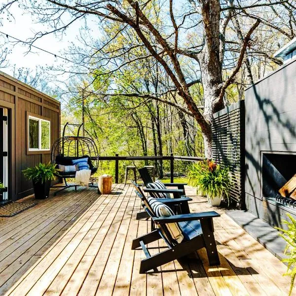 Couples Retreat: King Bed:Hot tub:Firepit & More, hotel di Blue Ridge
