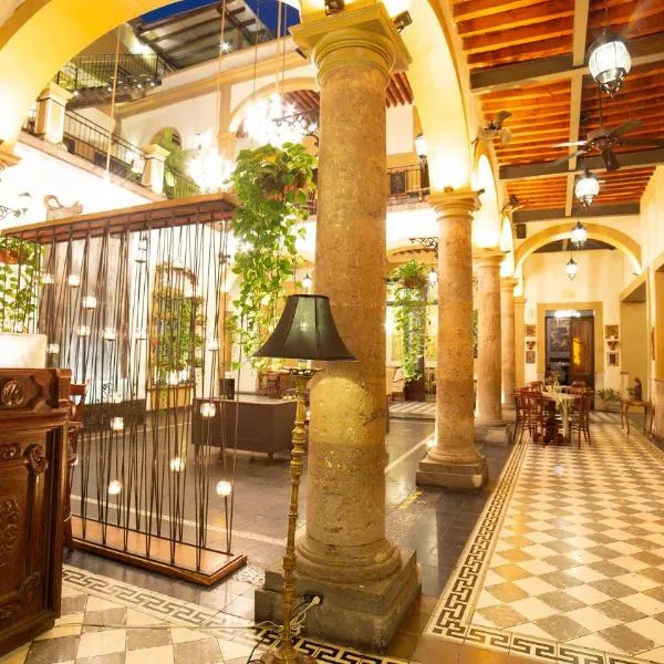 卡萨佩多洛泽酒店,位于瓜达拉哈拉的酒店