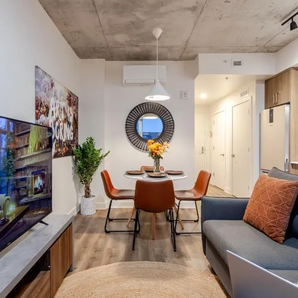 Cute 1BDR Apt in Ste-Catherine - MTL Live Spot, hotel u Montréalu