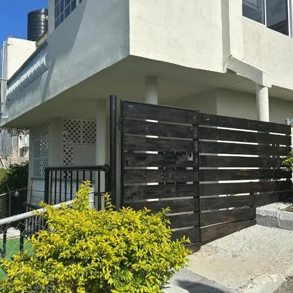 Bird Bliss Burlington Portland, ξενοδοχείο σε Port Antonio