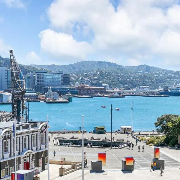 Prime 3 bedrooms apartment with harbour views in Wellington Central, hotel in Wellington