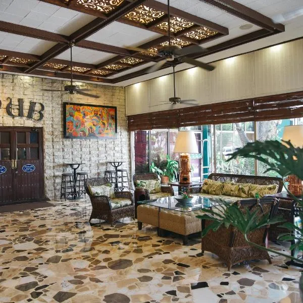 Oasis Hotel, hotel in Angeles