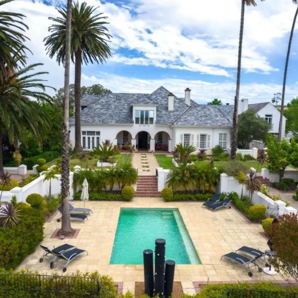 Wild Mushroom Country House, ξενοδοχείο στο Στέλενμπος