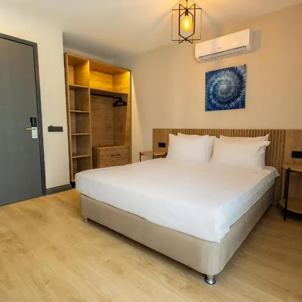 LELİKO SUITES, hótel í Antalya