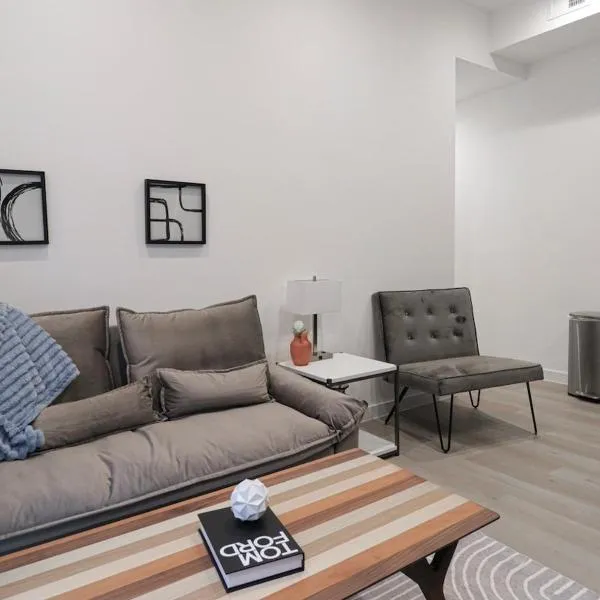 Unit 5 Cozy 1 Bed Room with Queen Bed plus Sofa Pullout, hotel ve Washingtonu