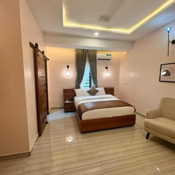 Cavan Hotels, hotel em Benin City