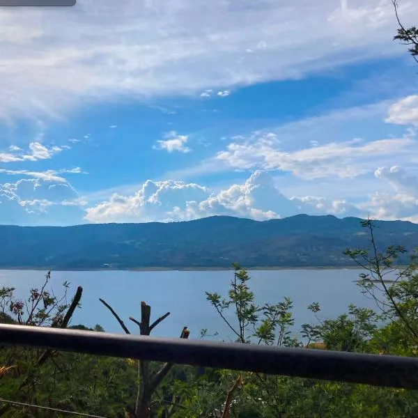 Lakeview Apartment in the Heart of Guatavita Bunk bed for Kids, hotel v destinaci Guatavita