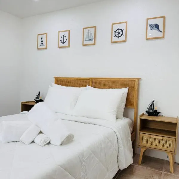 Private, cozy, beach guest-suite C, hotel in Venice