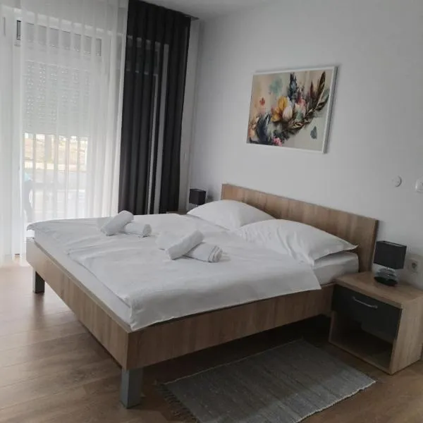 Dea sobe，位于波素斯捷的酒店