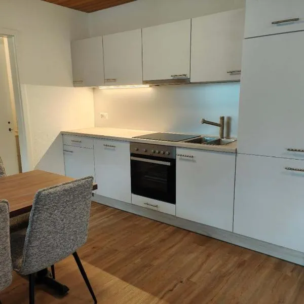 Frutigen Charm - two bedrooms, hotel di Frutigen