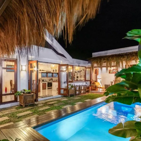 Bali-Inspired Villa with Private Pool ,Sleeps 10, Hotel in Boac