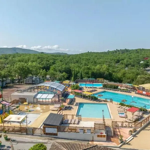 Mobilhome gorges de l'Ardèche proche du Pont d'Arc, camping Domaine de Chaussy 5 étoiles, hotel v destinaci Lagorce