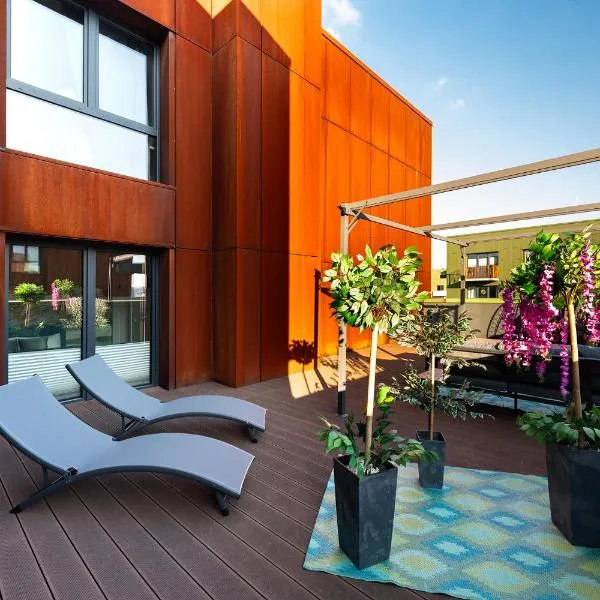 Apartment with private terrace by NEARTO PL, hotel v Krakově