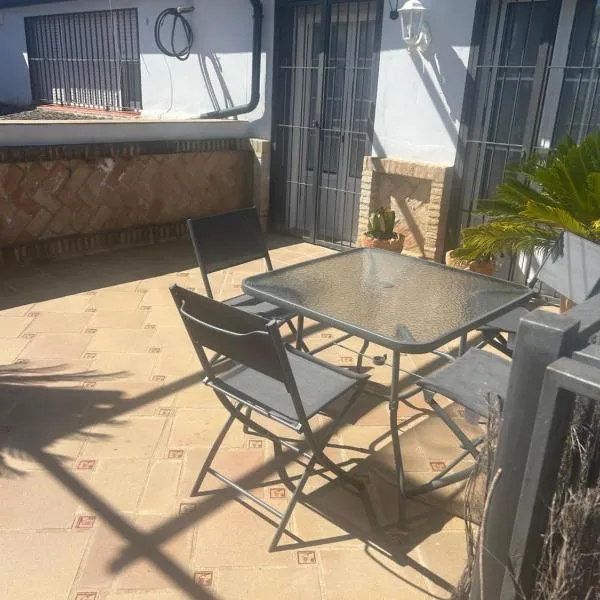 Apartamento turísticos ilusiones 1, ξενοδοχείο σε Cazalla de la Sierra