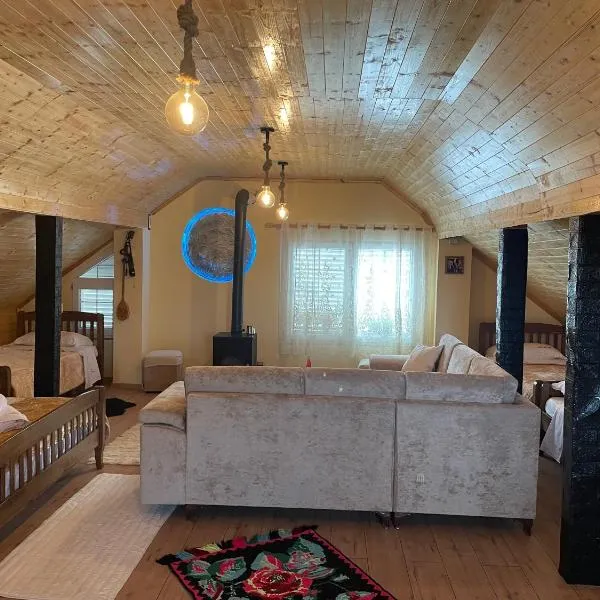 Riza Apartment, hotell sihtkohas Polisi i Vogël