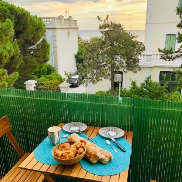 Heures Calmes By Bellavista - Vue Mer - 50m de la plage - Climatisé - balcon, hotel in Argelès-sur-Mer