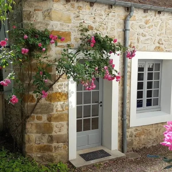Tiny House classée, hotel in Maincy