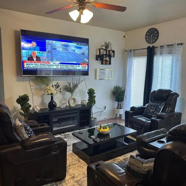 Entire 3bedrooms 2bathrooms exquisite house, khách sạn ở Williston