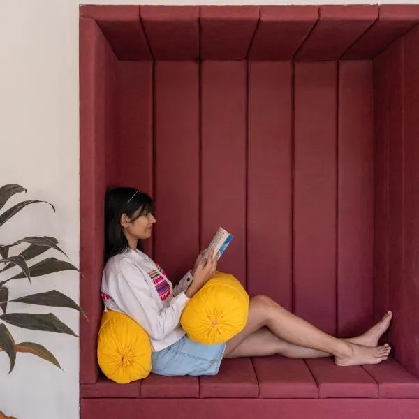 The Hosteller Jaipur, MI Road, hotel in Jaipur
