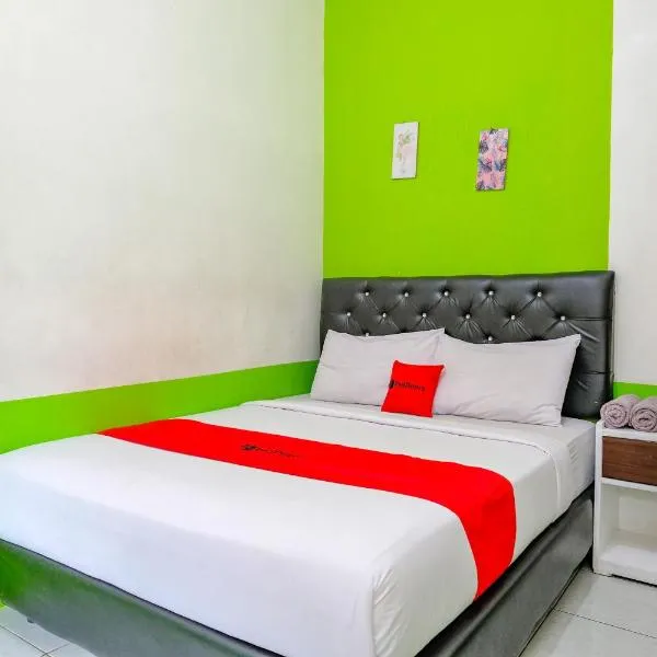 RedDoorz Syariah at Sakinah Family Tulungagung – hotel w mieście Tulungagung