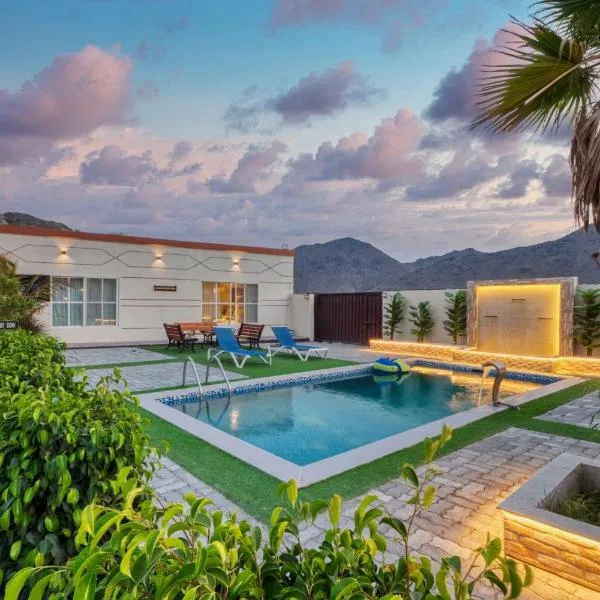 800 Mountains Resort Vacation House, ξενοδοχείο σε Φουτζέιρα