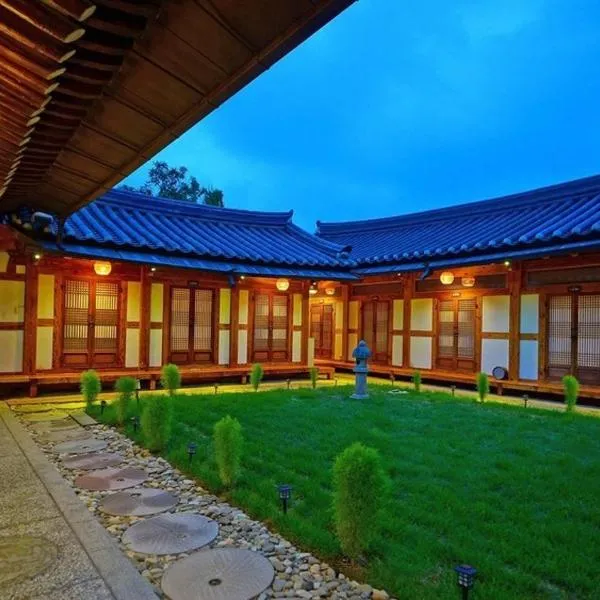 Jeonju Pungnamheon Hanok Stay, hotel in Jeonju