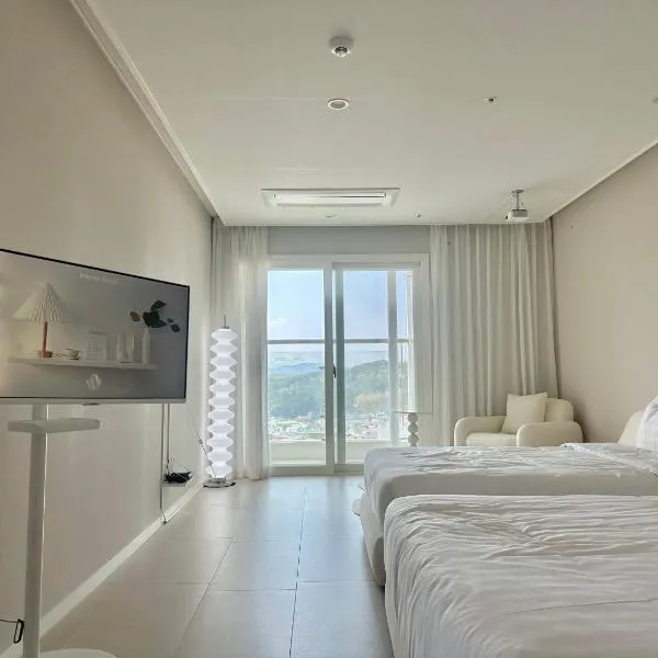 Le Bleu Naksan by Orot, hotel in Yangyang