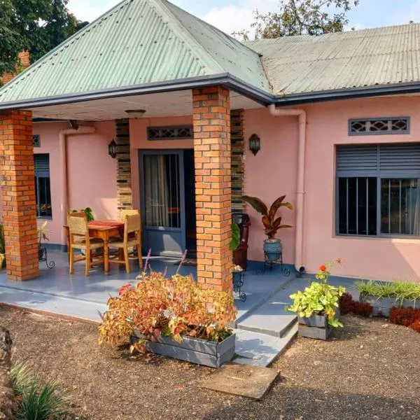 COLIBRI VILLA City Center, hotel in Gisenyi