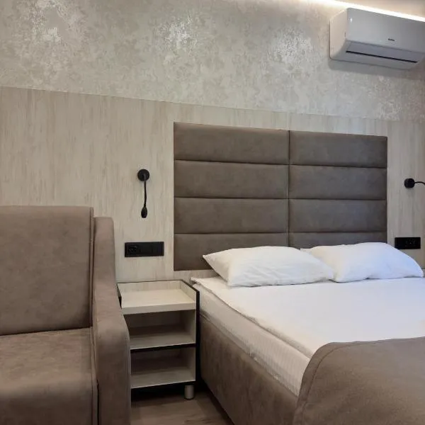 Nirvana, Hotel in Riwne