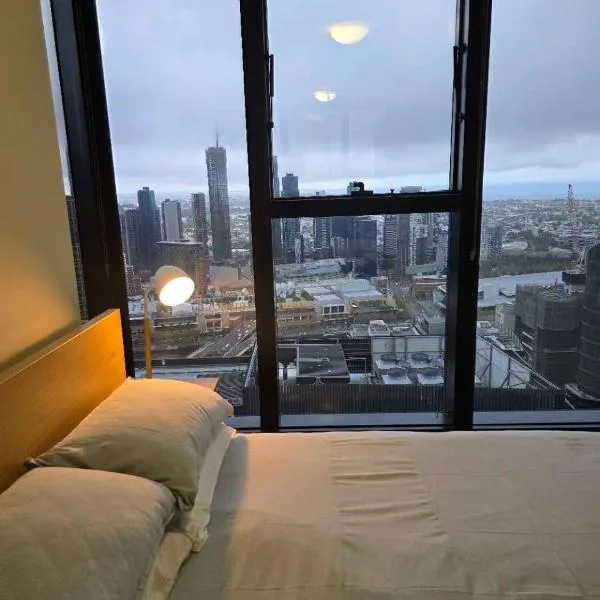 Melbourne's Premium on Collins, hotel in Melbourne