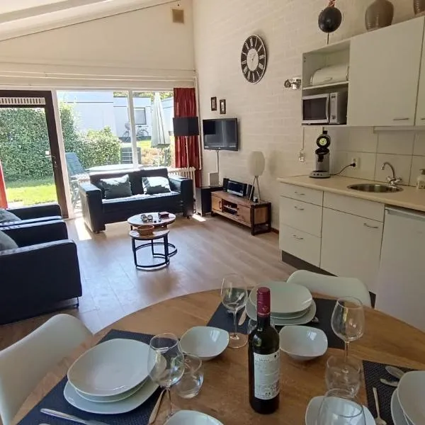 Vakantiebungalow in het Limburgse Heuvelland, ξενοδοχείο σε Simpelveld