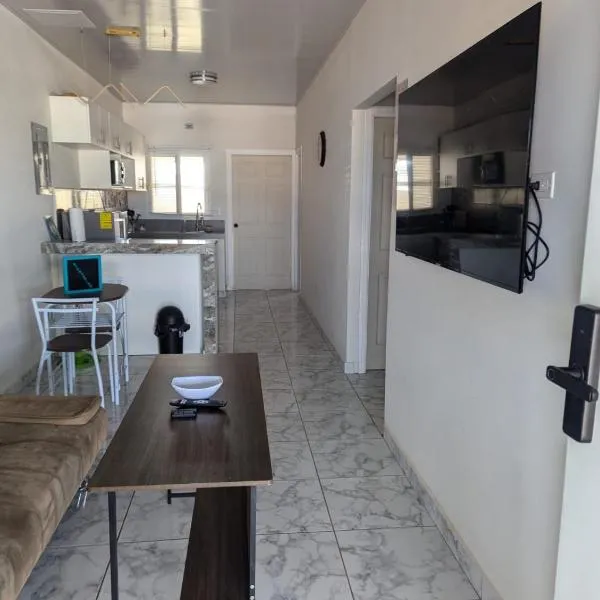 3 minutos de Mall Las Cascadas Apartamento de 2 cuartos completo, hôtel à Tegucigalpa