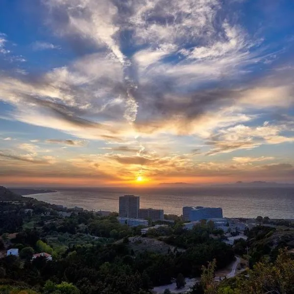 Rhodes SkyLine Suites, Hotel in Ixia