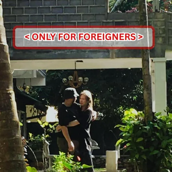 Ella Odyssey Exchange Hotel & Camp side，位于佩勒代尼耶的酒店